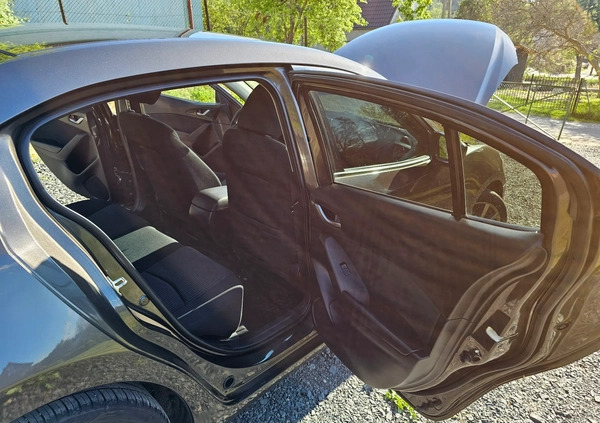 Mazda 3 cena 49900 przebieg: 164445, rok produkcji 2014 z Góra małe 106